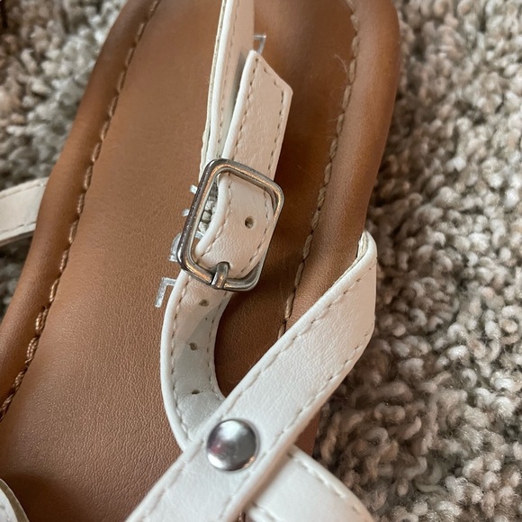 Womens Old Navy thong sandals black and white stripe size ten - Picture 5 of 8